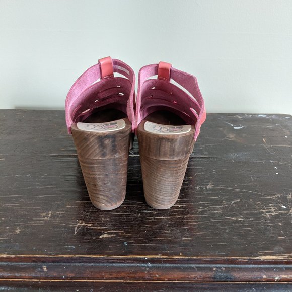 Coral Pink Maguba Leather and Wood Clogs - Picture 4 of 10